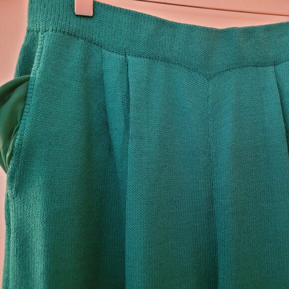St. John Collection Santana Knit Green Pants Pockets Pleated Front Size 8 - Picture 4 of 9